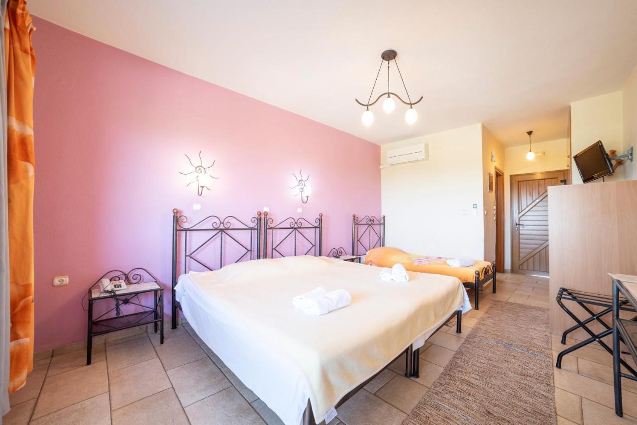 Hotel Erodios Lithótopos Extérieur photo
